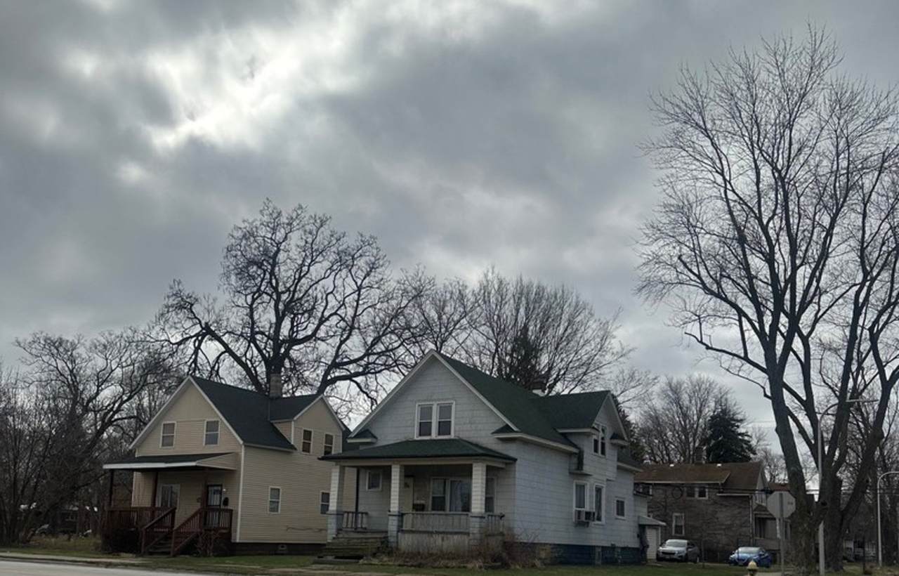 316 138th Street - Photo 1