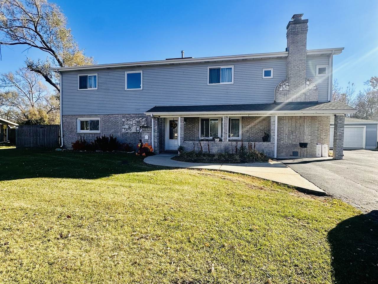 4501 185th Street - Photo 1