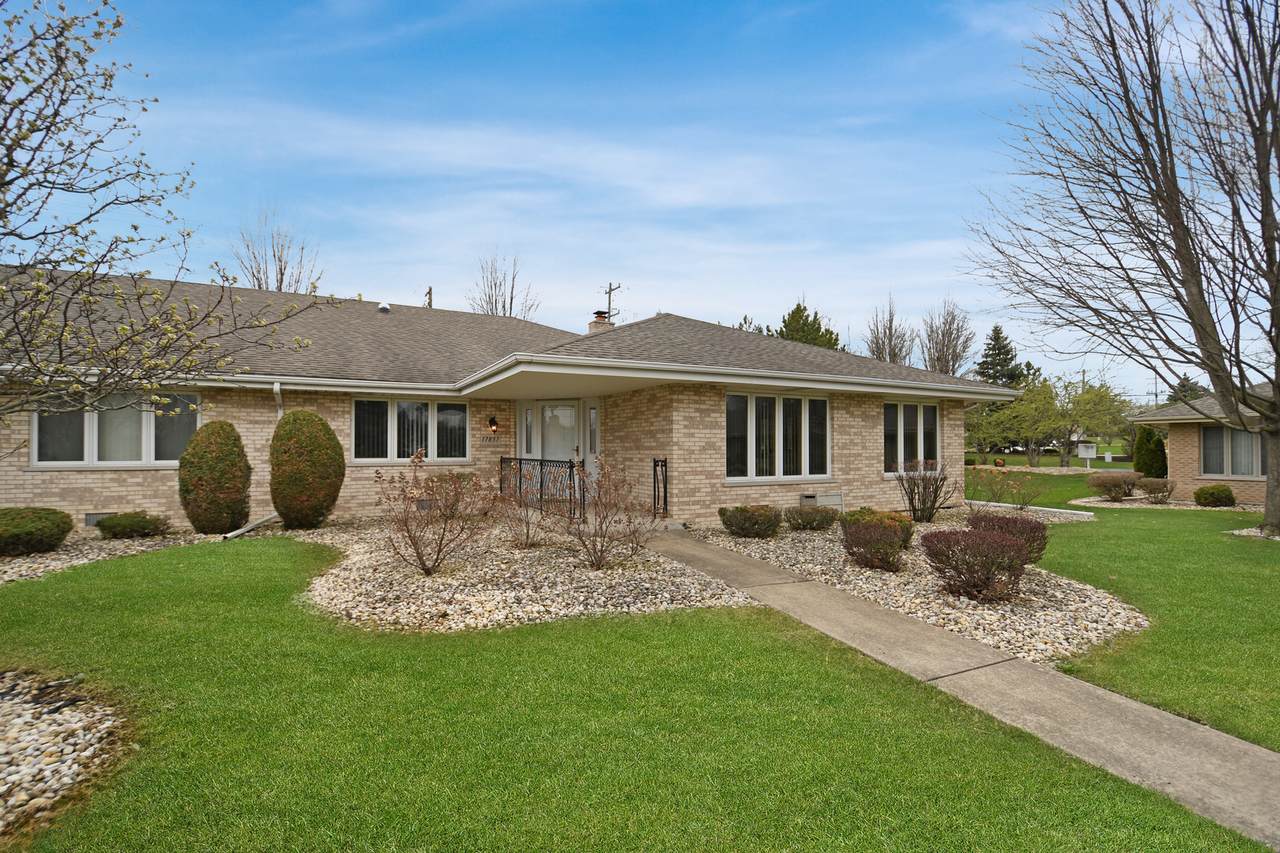 17857 Columbus Court - Photo 1
