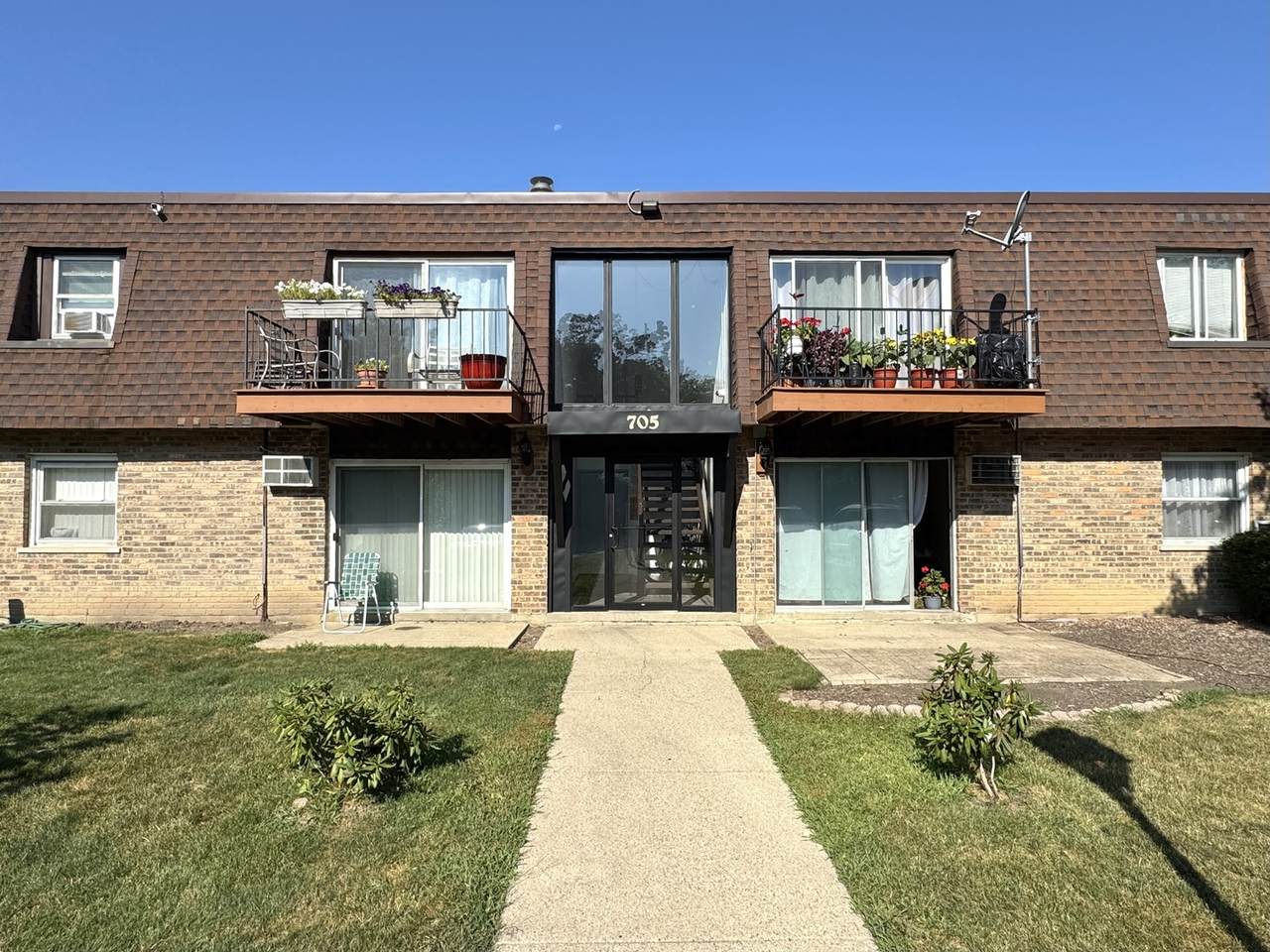 705 Grove Drive - Photo 1