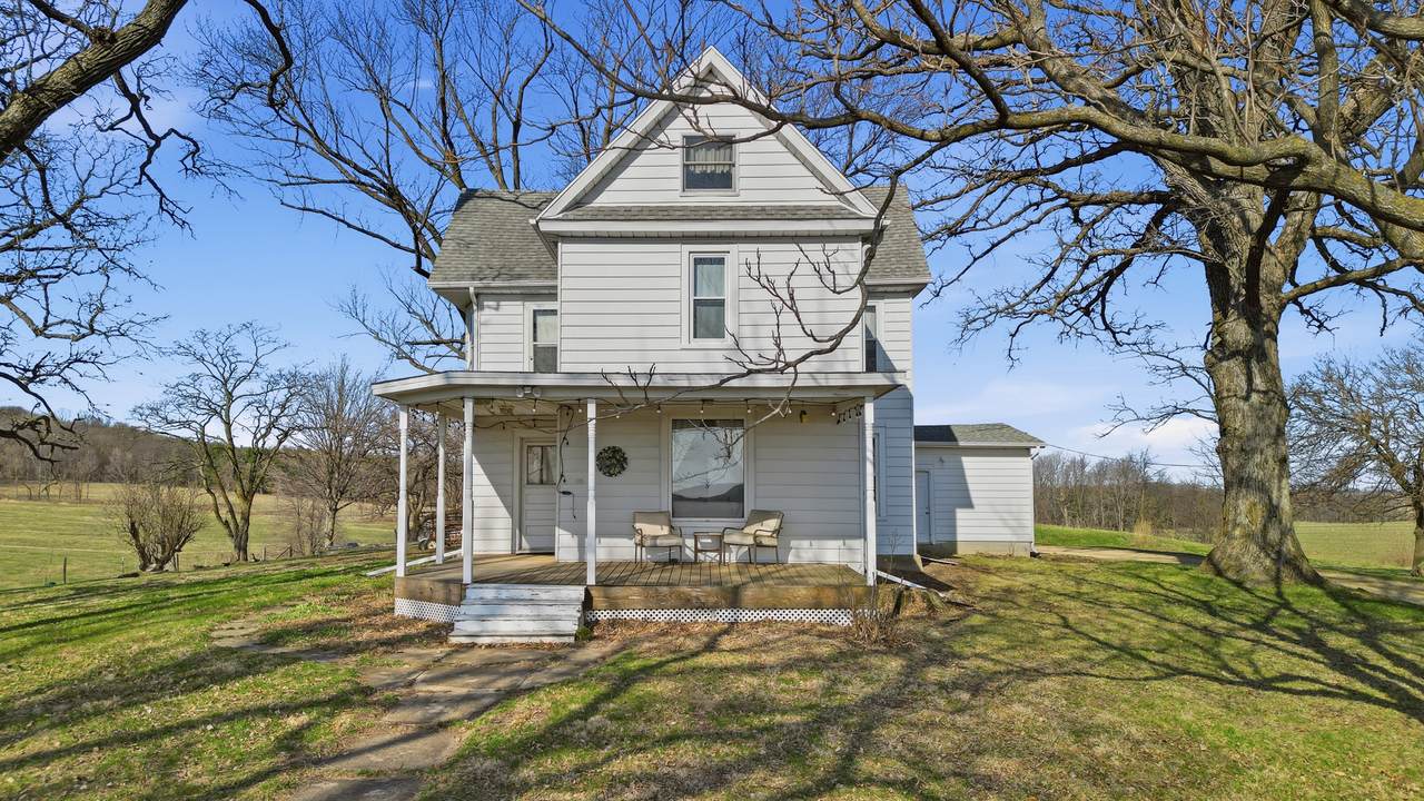 2812 Brookville Road - Photo 1