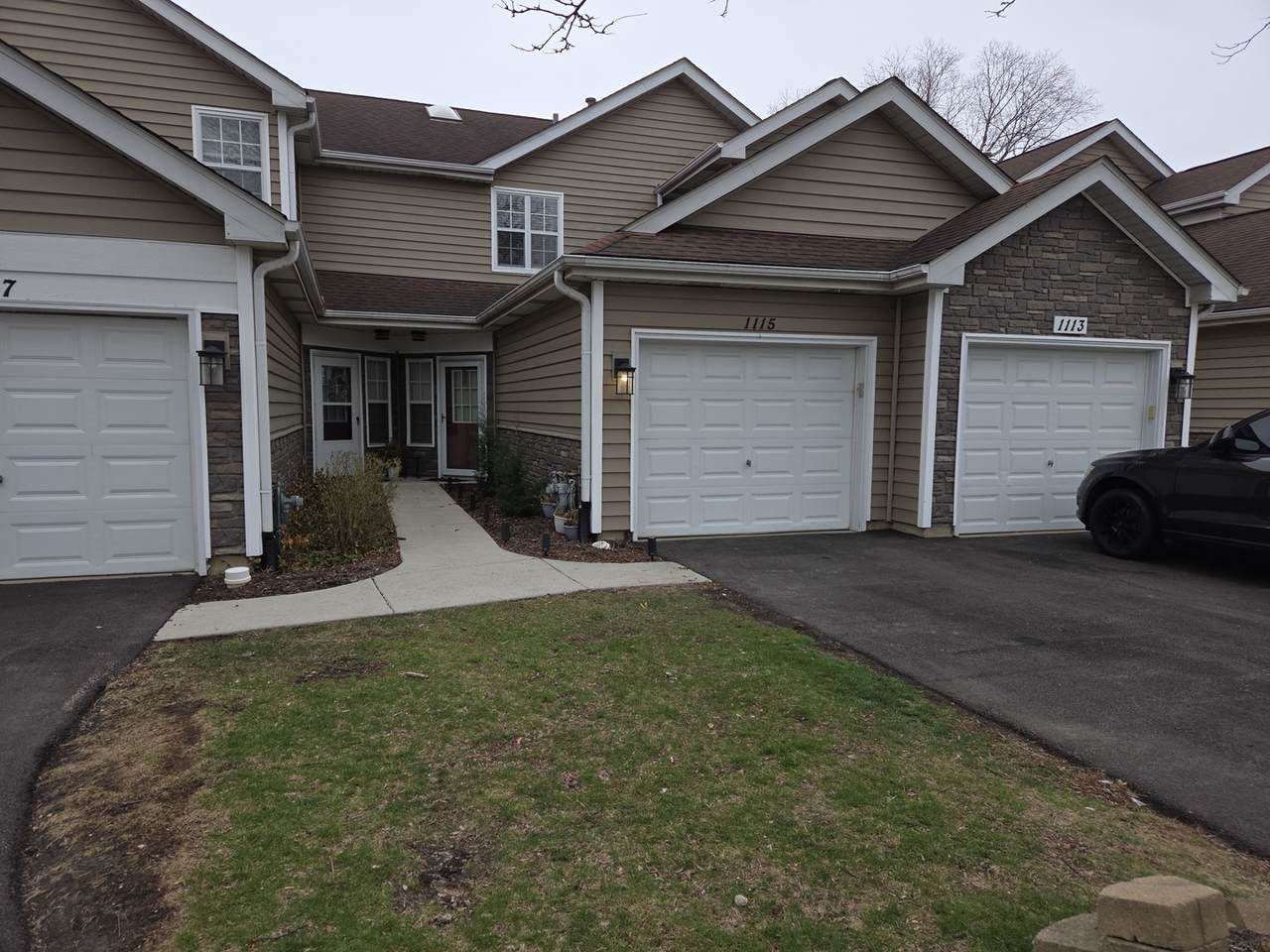 1115 Regency Court - Photo 1