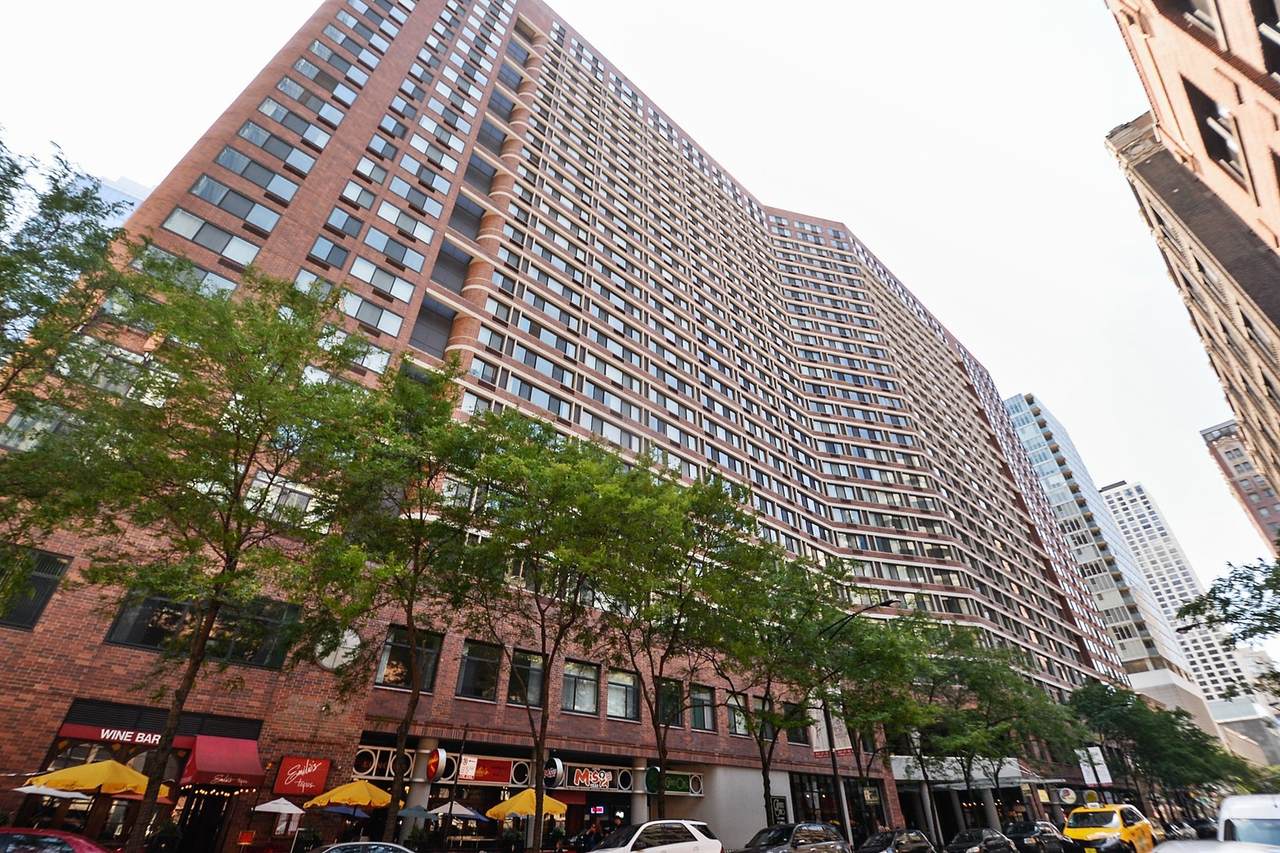 211 Ohio Street - Photo 1