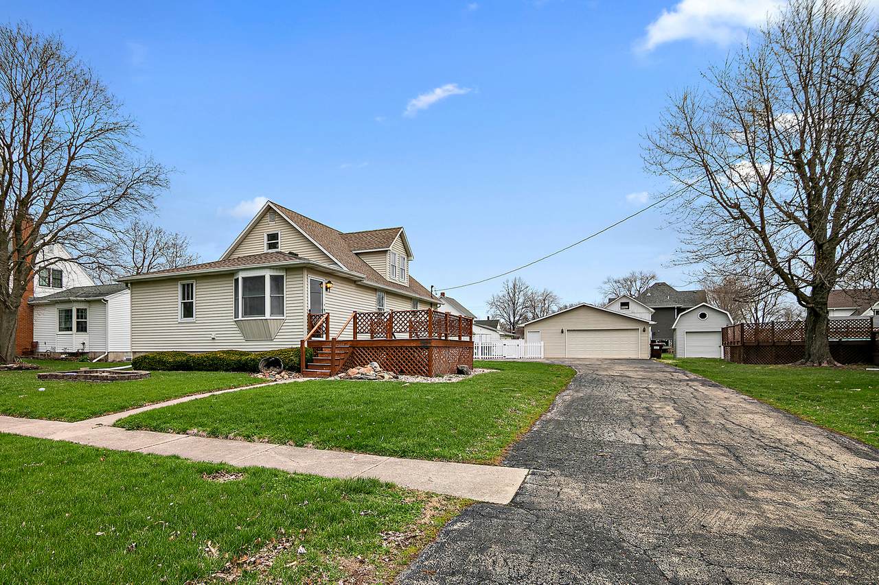 203 Lake Street - Photo 1