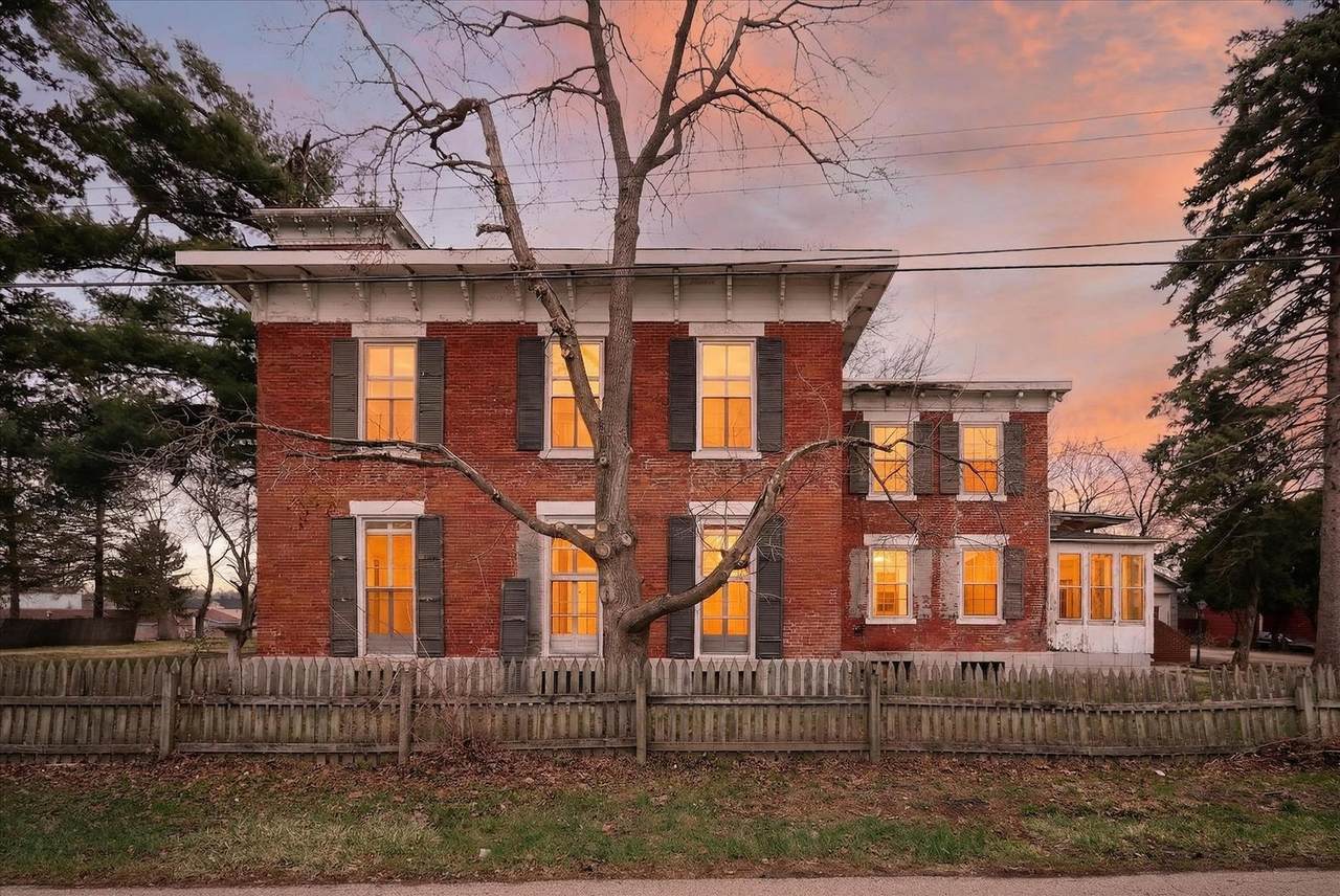 628 Buchanan Street - Photo 1