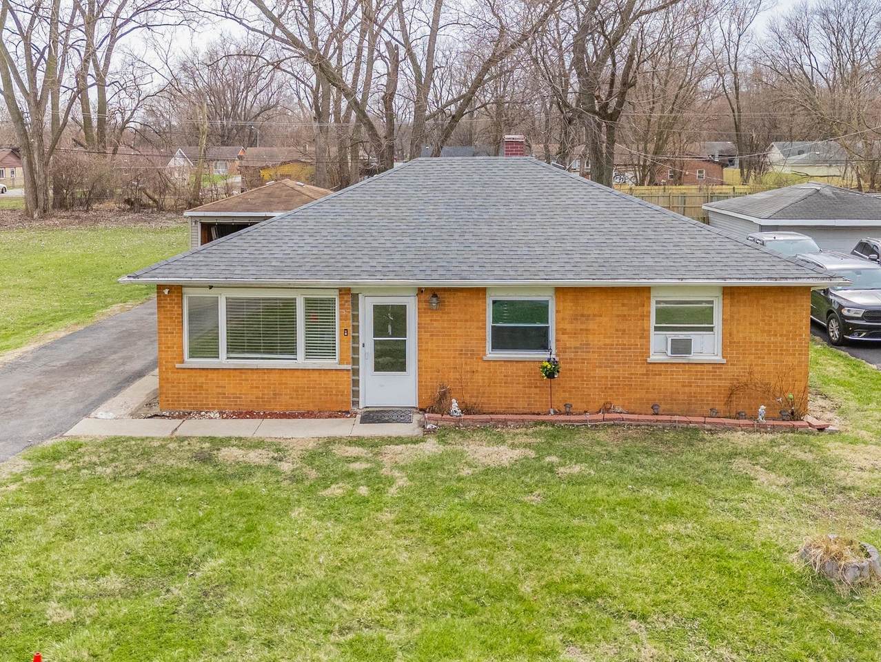 15316 Parkside Drive - Photo 1