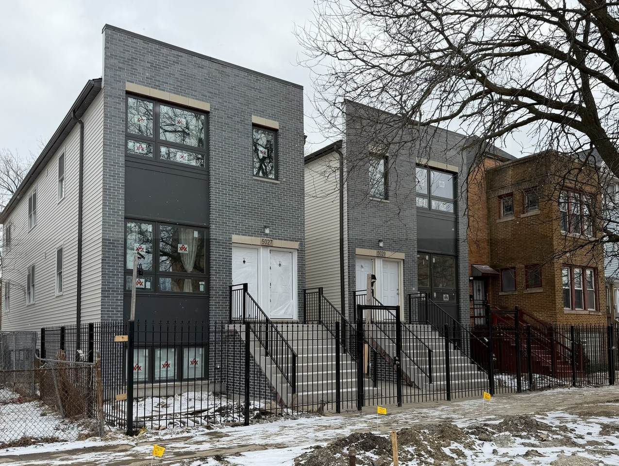 732 Pine Avenue - Photo 1