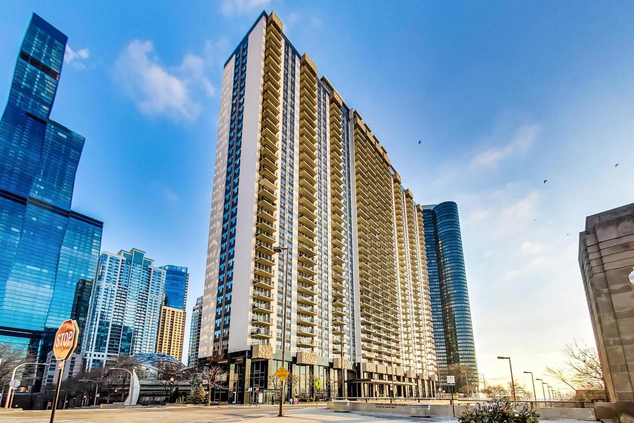 400 Randolph Street - Photo 1