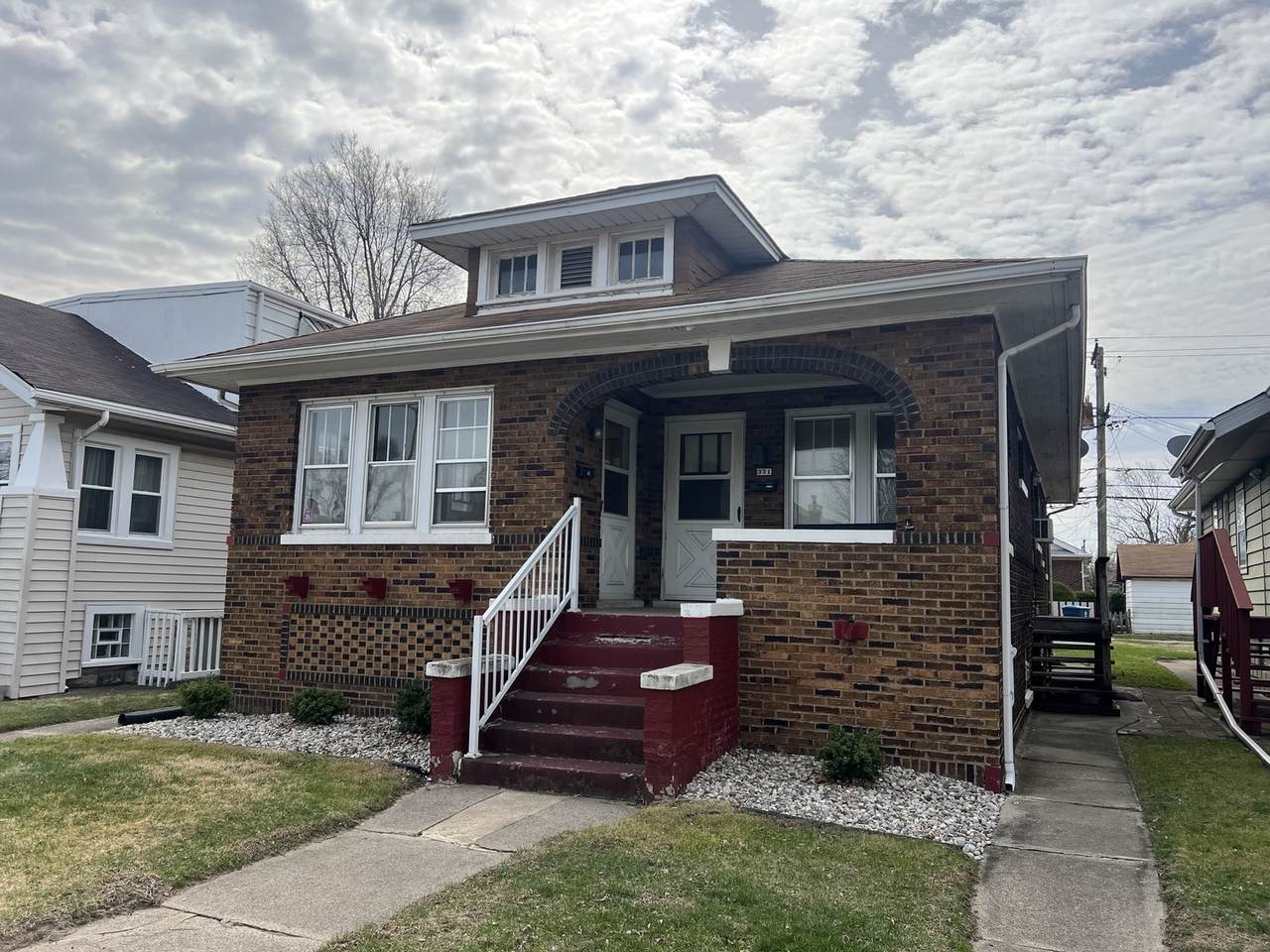 331 157th Street - Photo 1