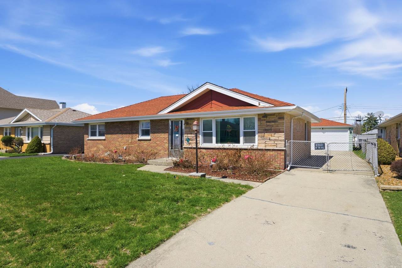 7824 74th Street - Photo 1