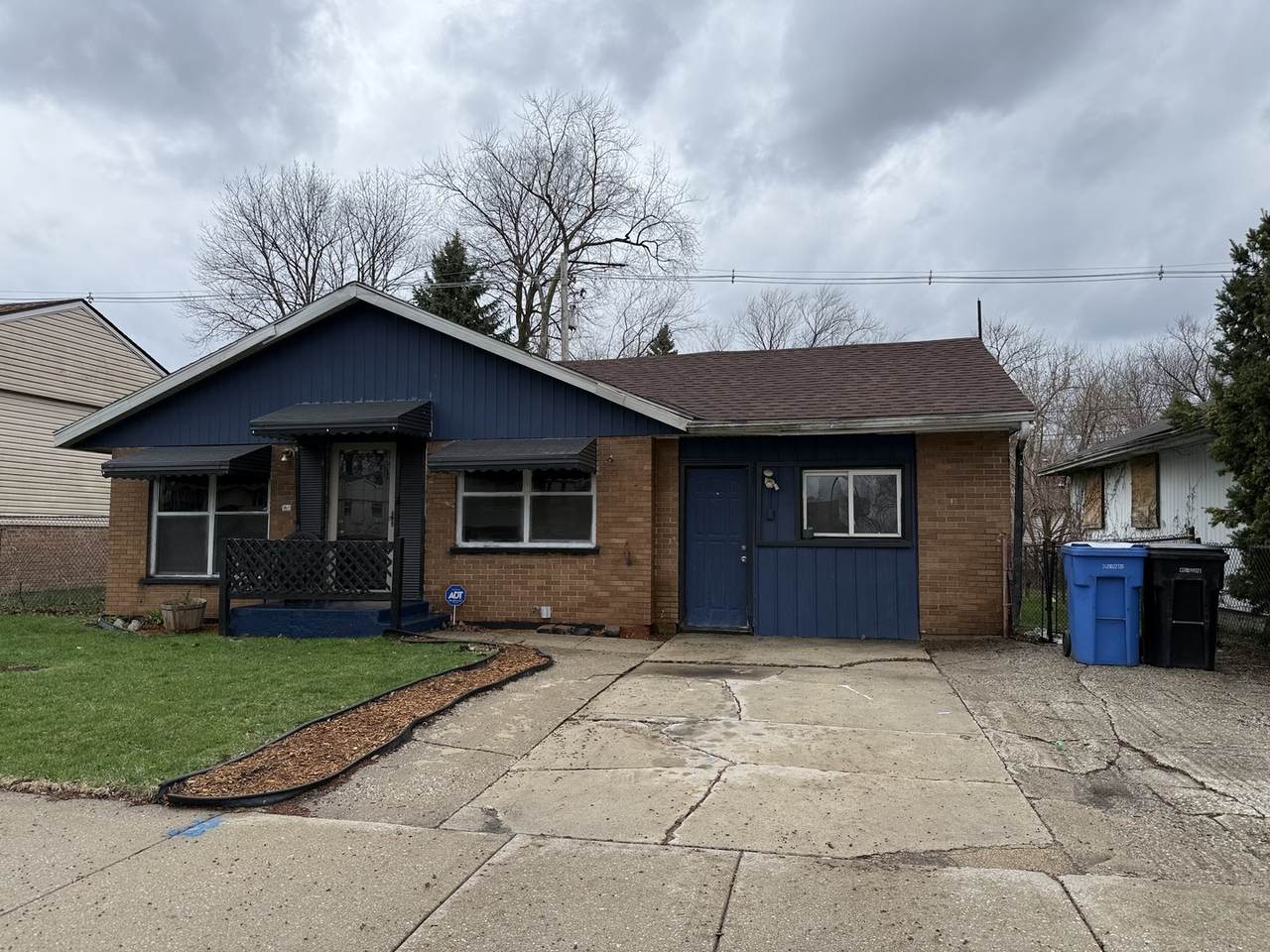 13150 Forrestville Avenue - Photo 1