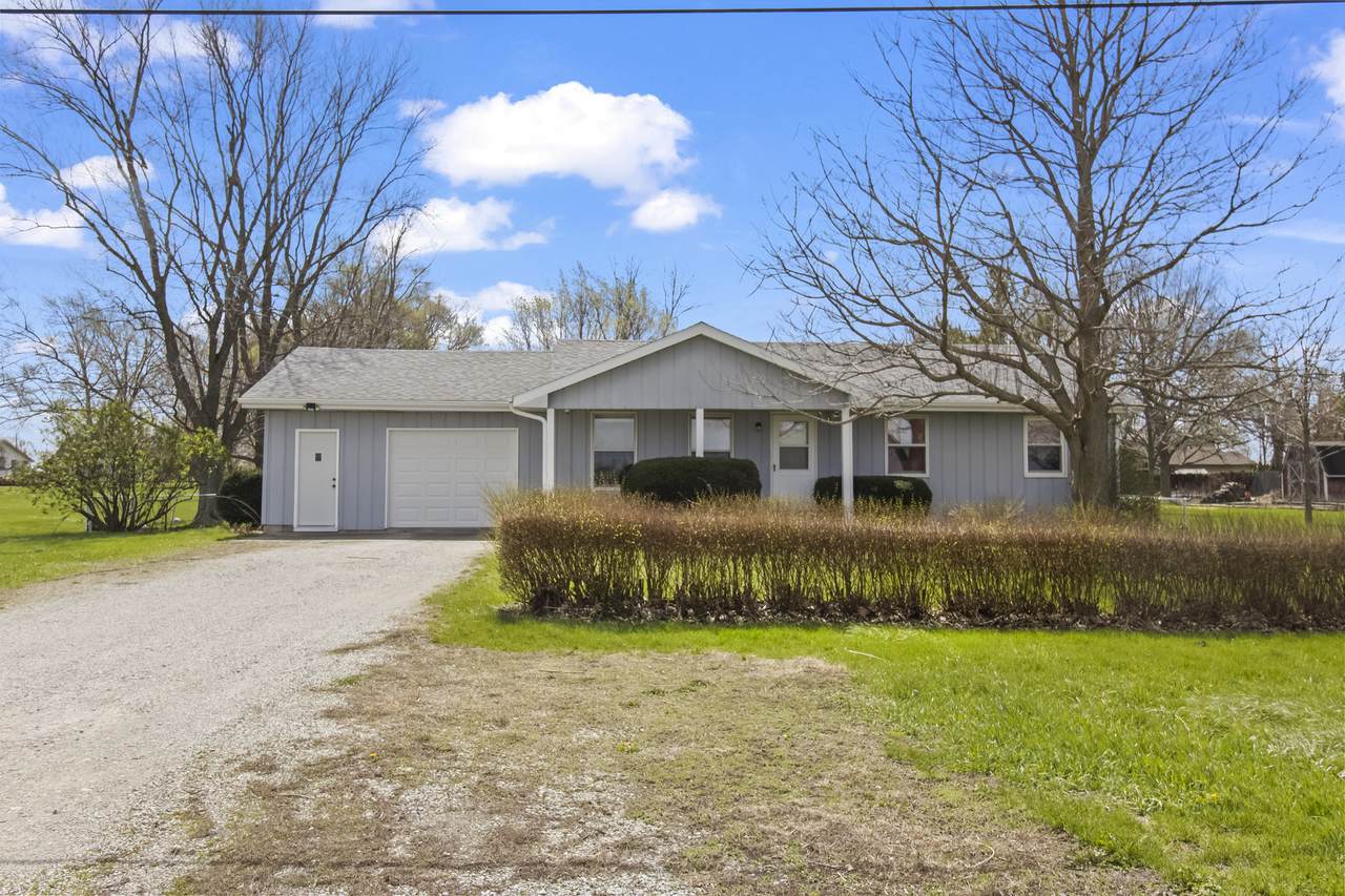 812 W 3rd Street - Photo 1