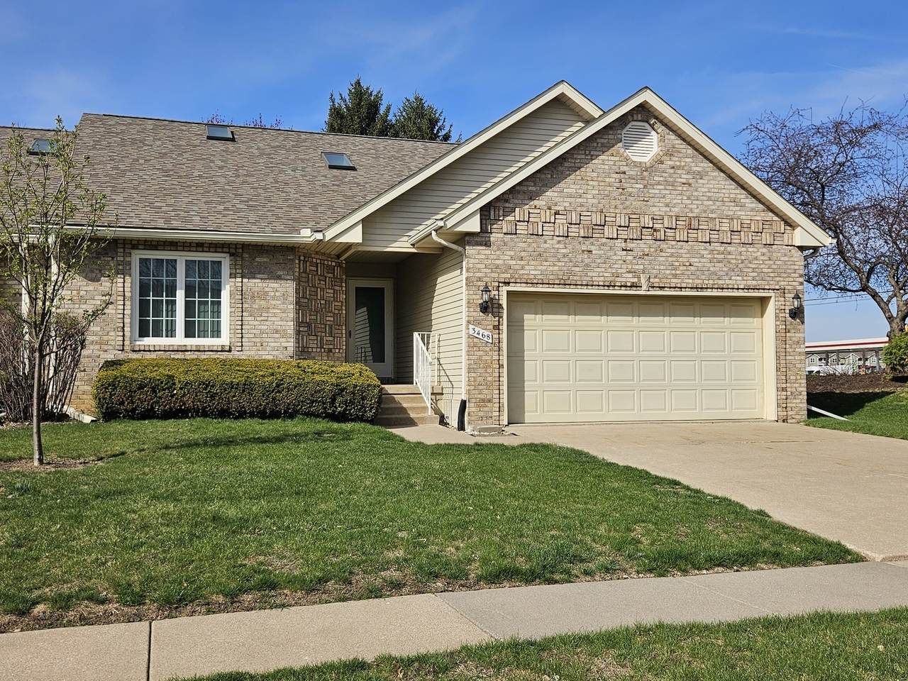 3468 Maple Glen Drive - Photo 1