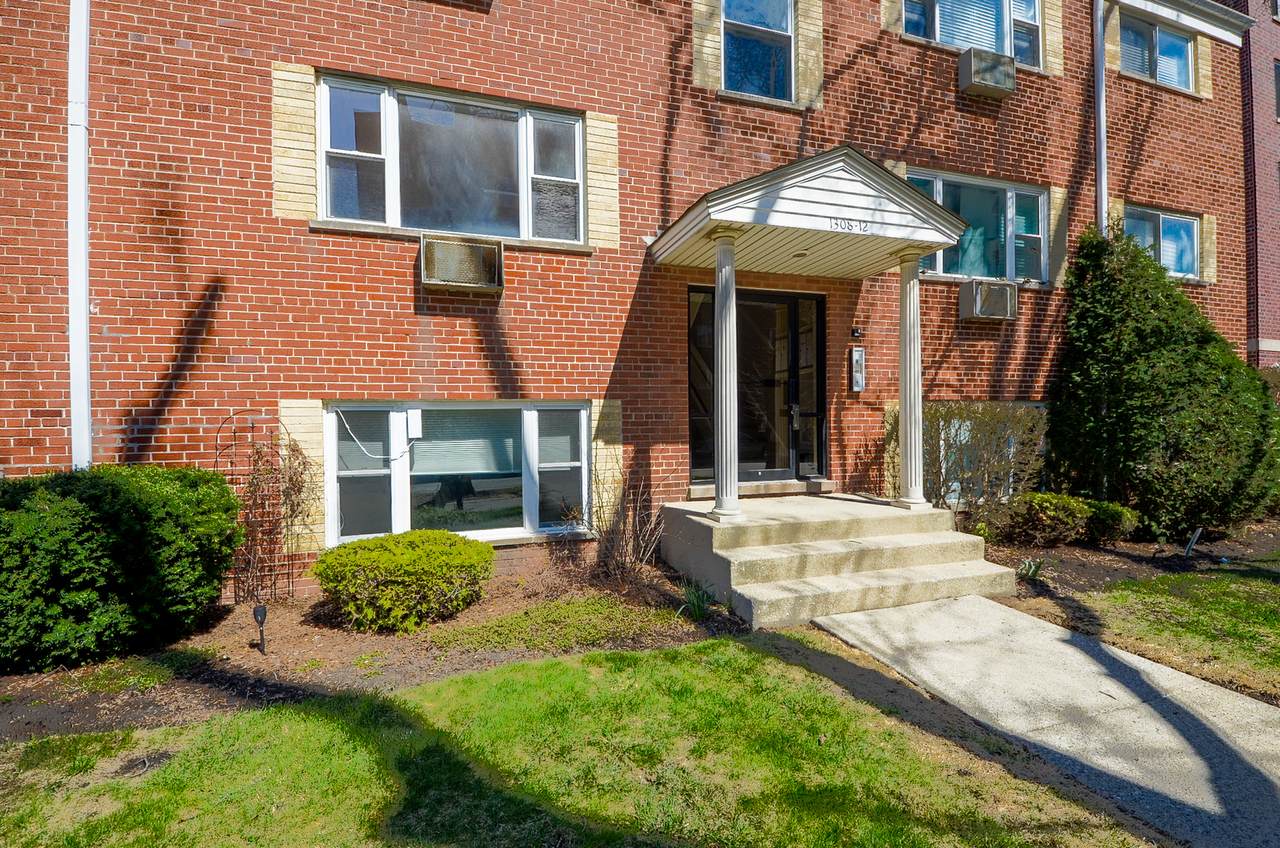 1308 Perry Street - Photo 1
