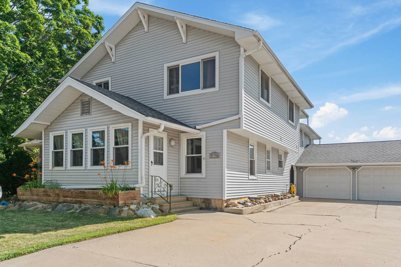 206 Washington Street - Photo 1