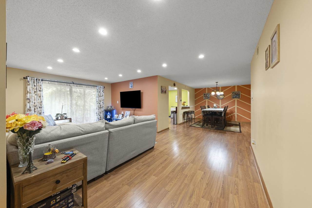 https://bt-photos.global.ssl.fastly.net/mred/1280_boomver_1_12613362-1.jpg