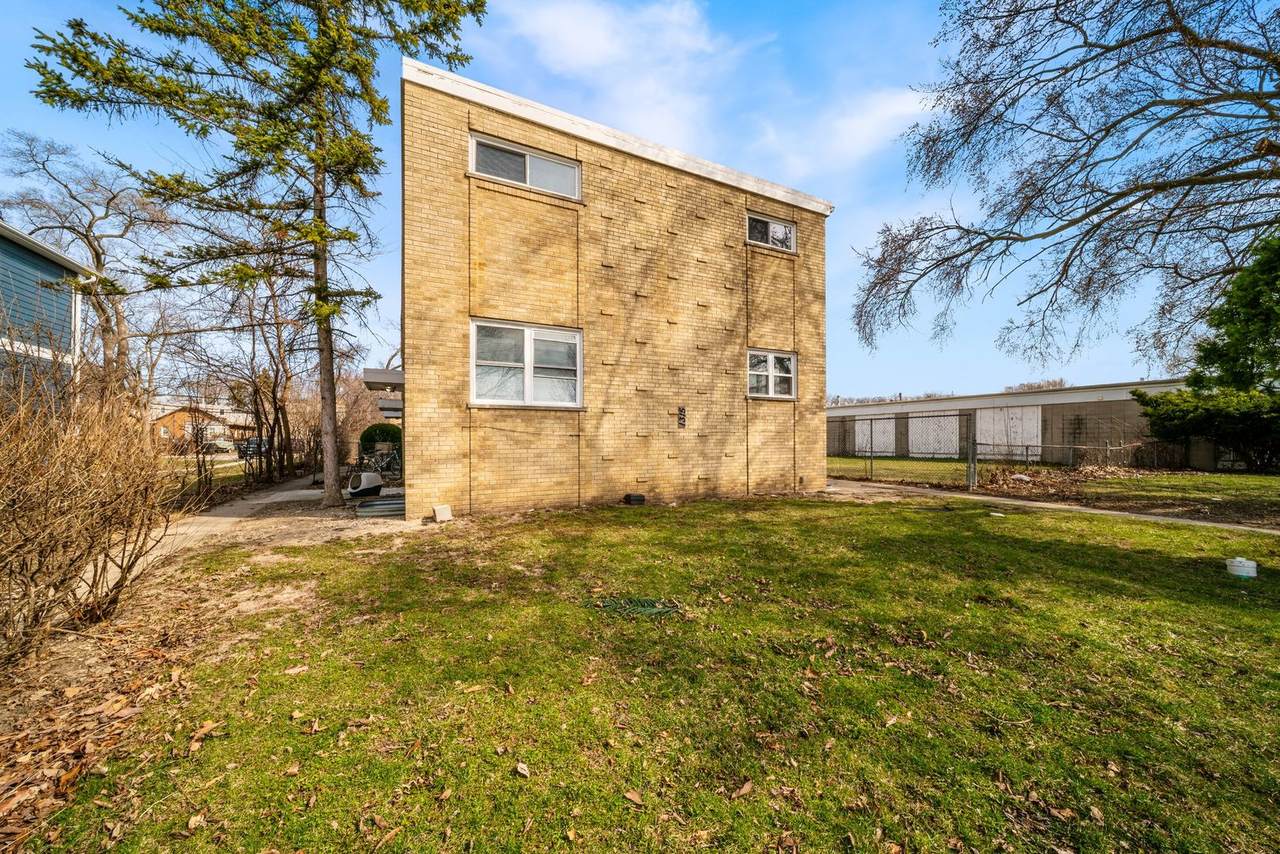 1315 Mcdaniel Avenue - Photo 1