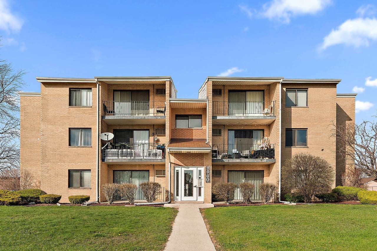 9960 Franchesca Court - Photo 1