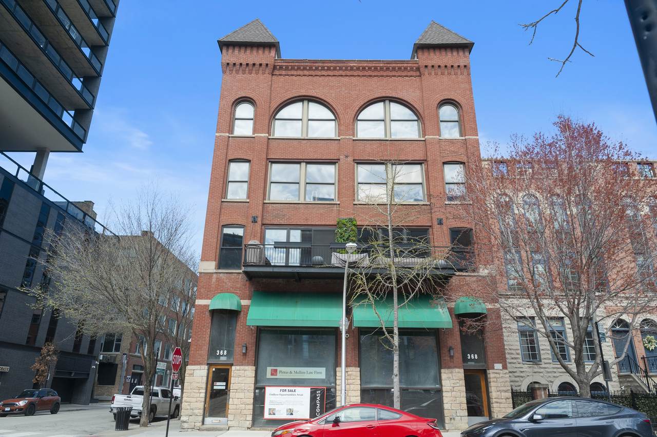 368 Huron Street - Photo 1