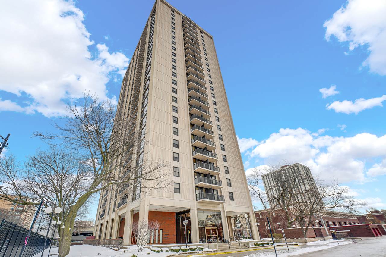 2605 Indiana Avenue - Photo 1