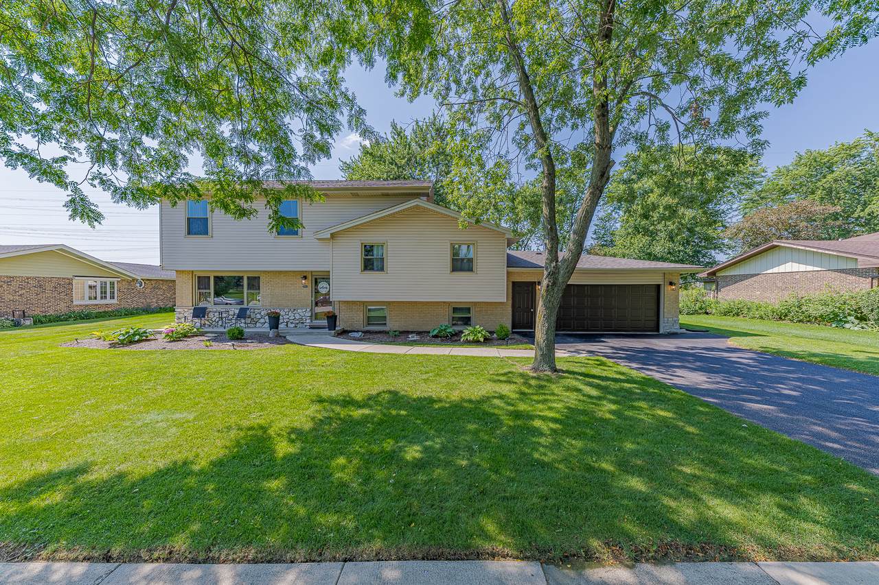 220 Pfaff Drive - Photo 1