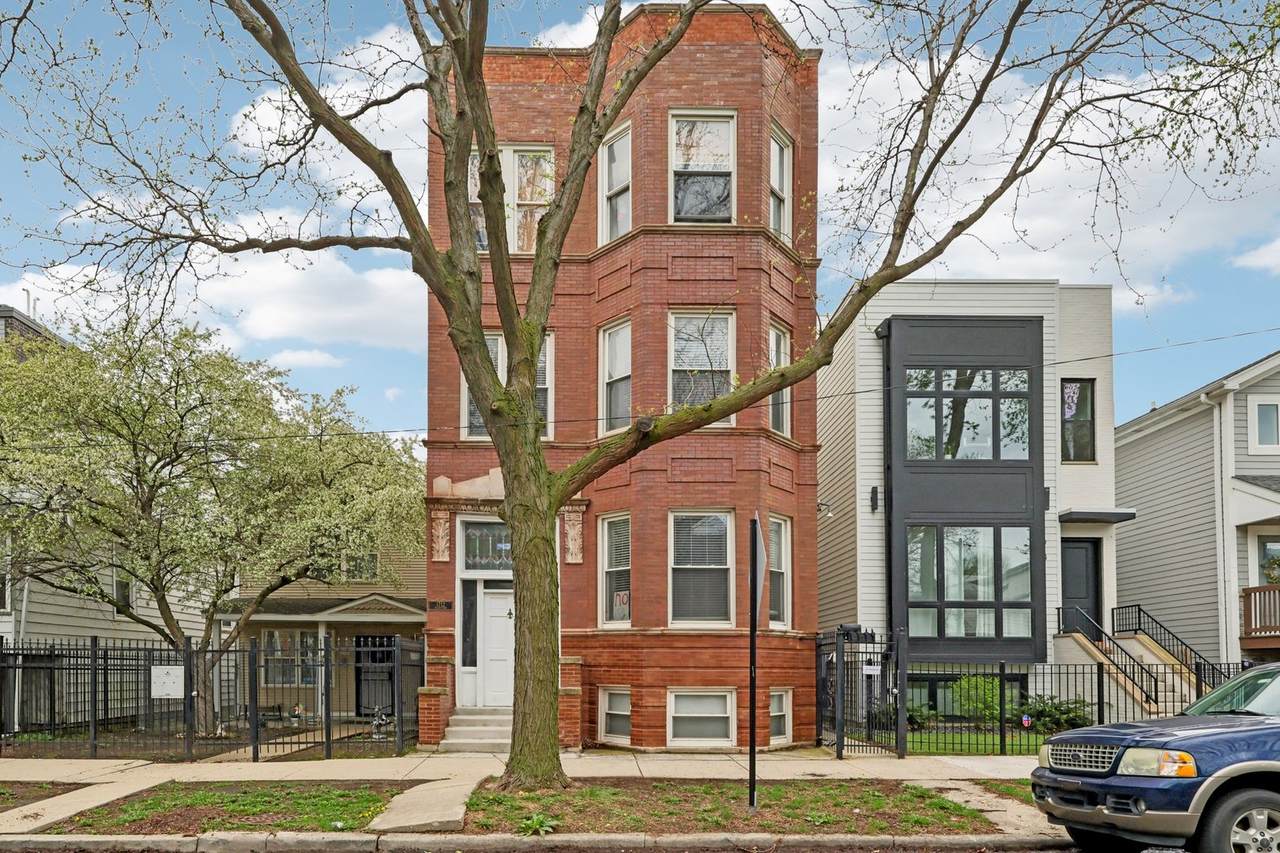 1712 Washtenaw Avenue - Photo 1