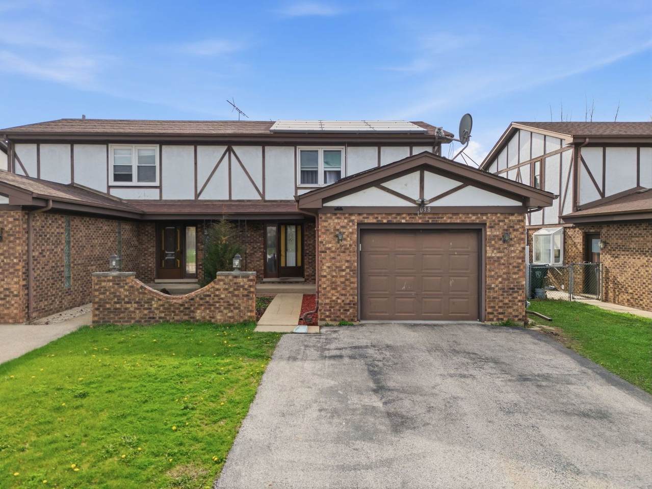 1038 Hunt Club Drive - Photo 1