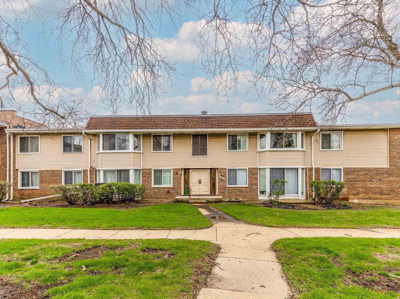 3004 Roberts Drive - Photo 1