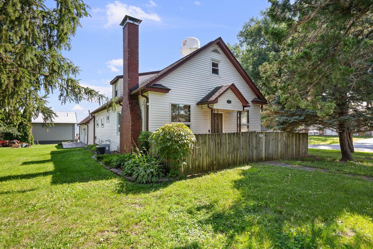 411 3rd Street - Photo 1