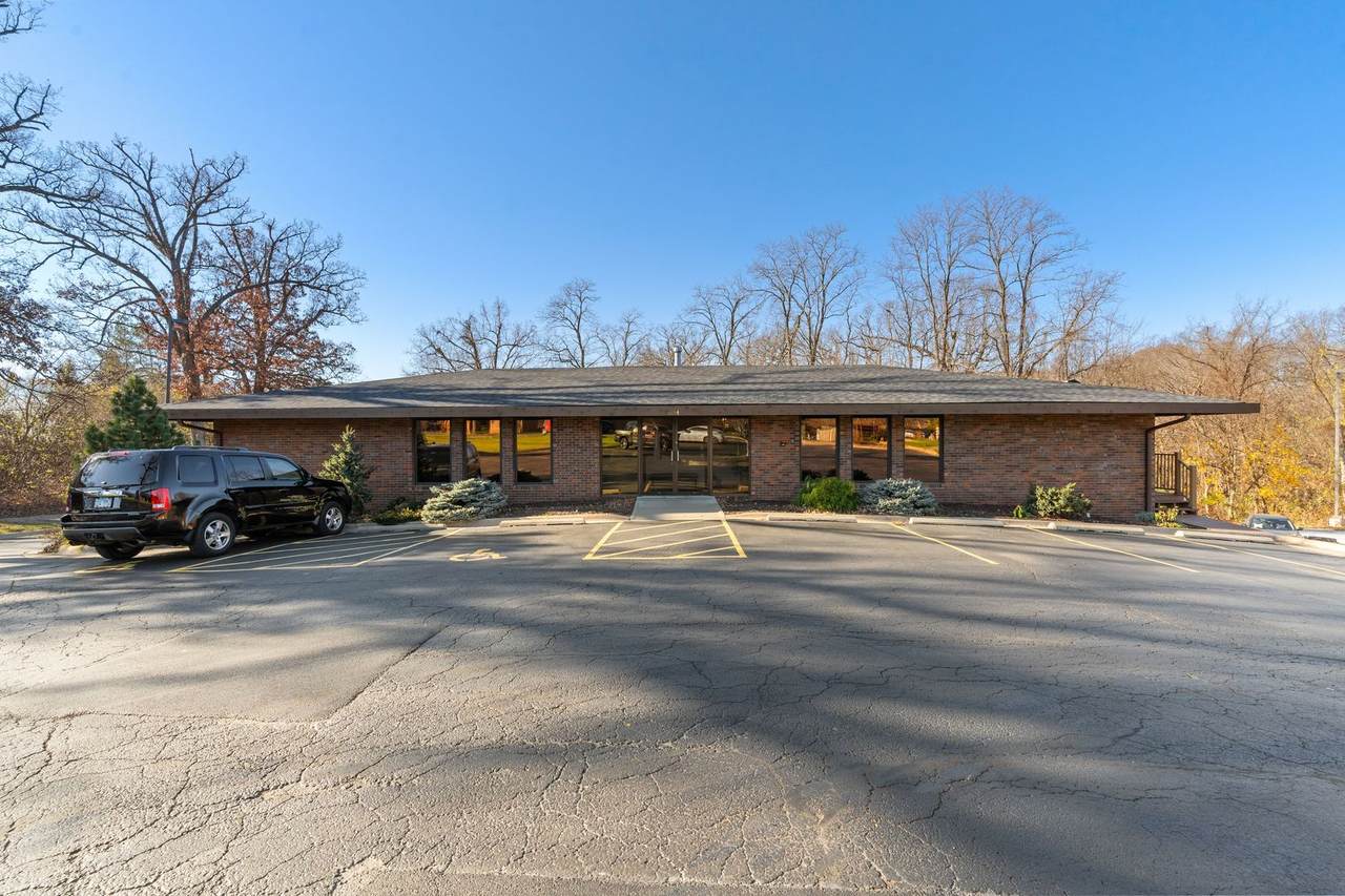 604 35TH Avenue - Photo 1