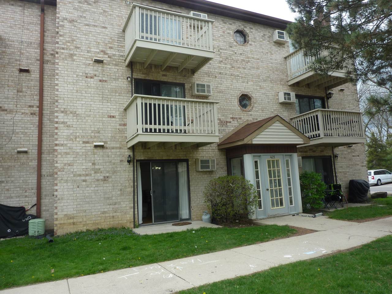 421 Osage Lane - Photo 1