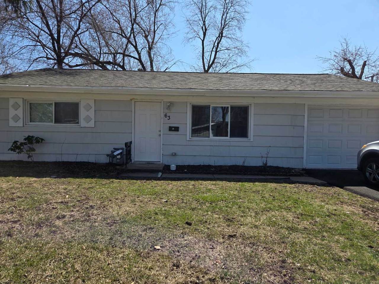 63 Manchester Drive - Photo 1
