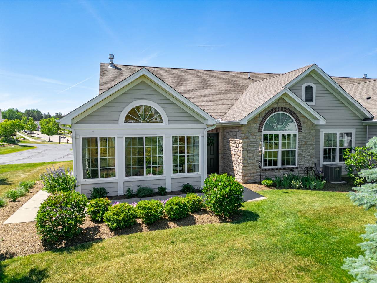 638 Handel Lane - Photo 1