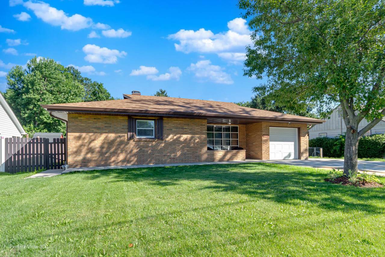 425 Douglas Street - Photo 1