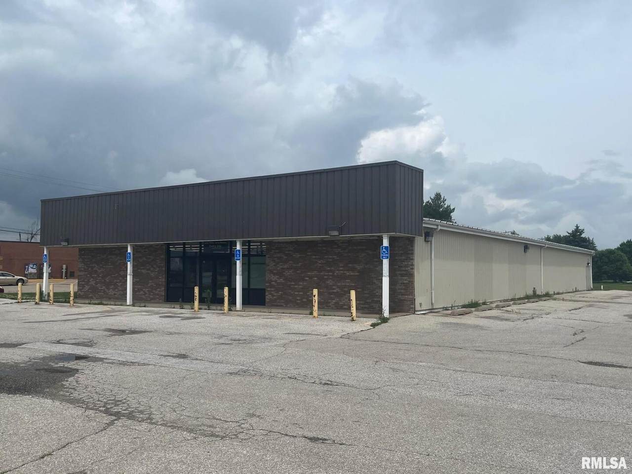 702 Highway 61 - Photo 1
