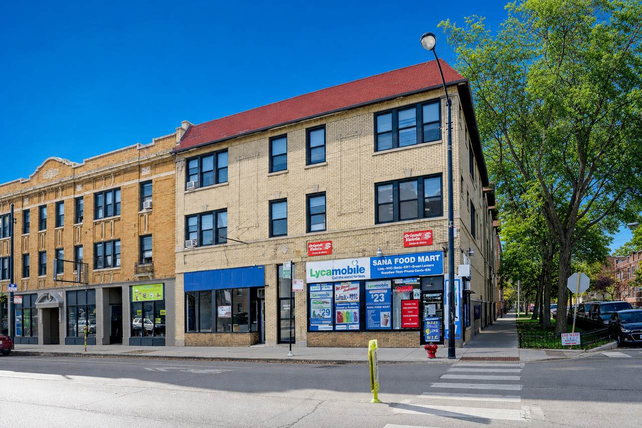 4458 Kedzie Avenue - Photo 1