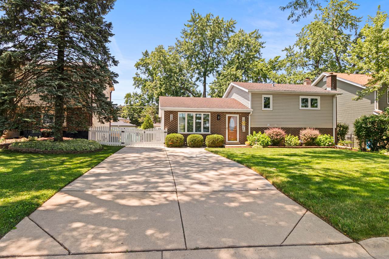 786 Parker Street - Photo 1