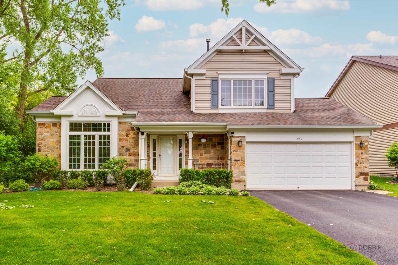 590 Hapsfield Lane - Photo 1