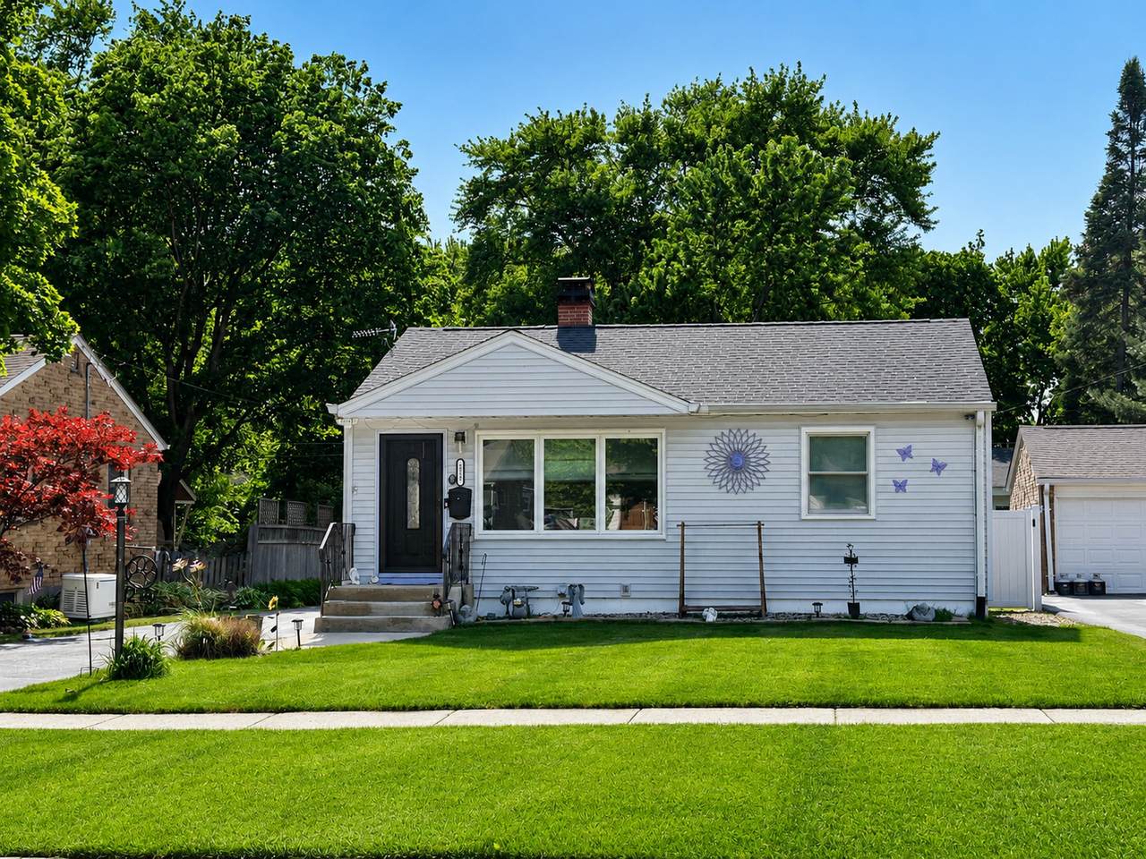 218 Marion Avenue - Photo 1