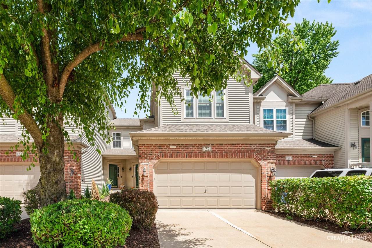 1221 Oakleaf Court - Photo 1