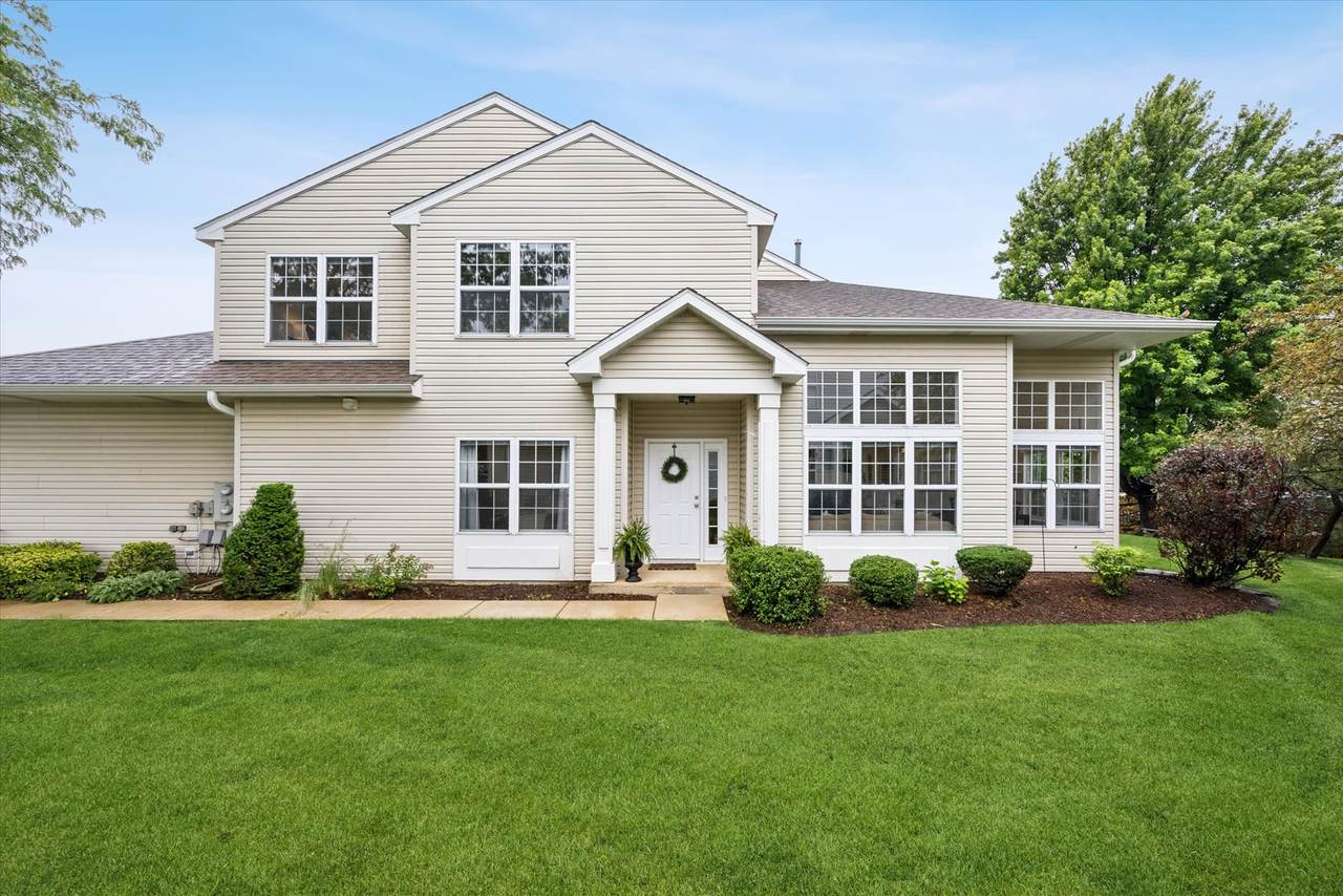 121 Barton Trail - Photo 1