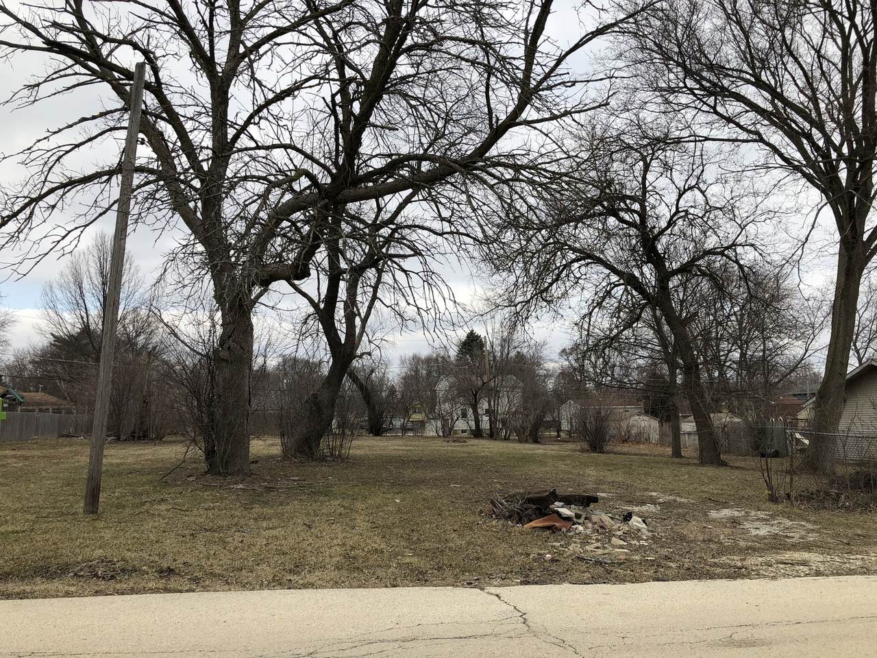 29W080 Bolles Avenue - Photo 1
