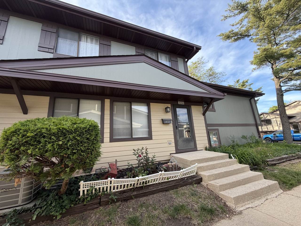 6254 Kit Carson Drive - Photo 1