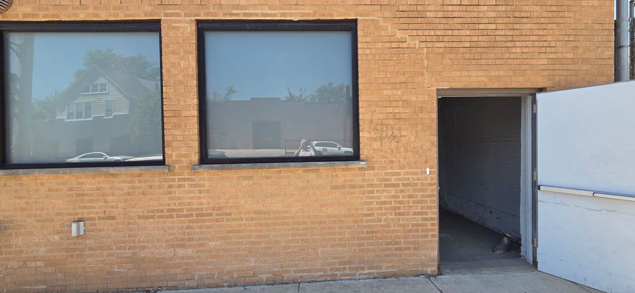 4248 Elston Avenue - Photo 1