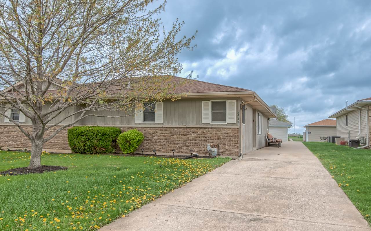 2512 Live Oak Drive - Photo 1