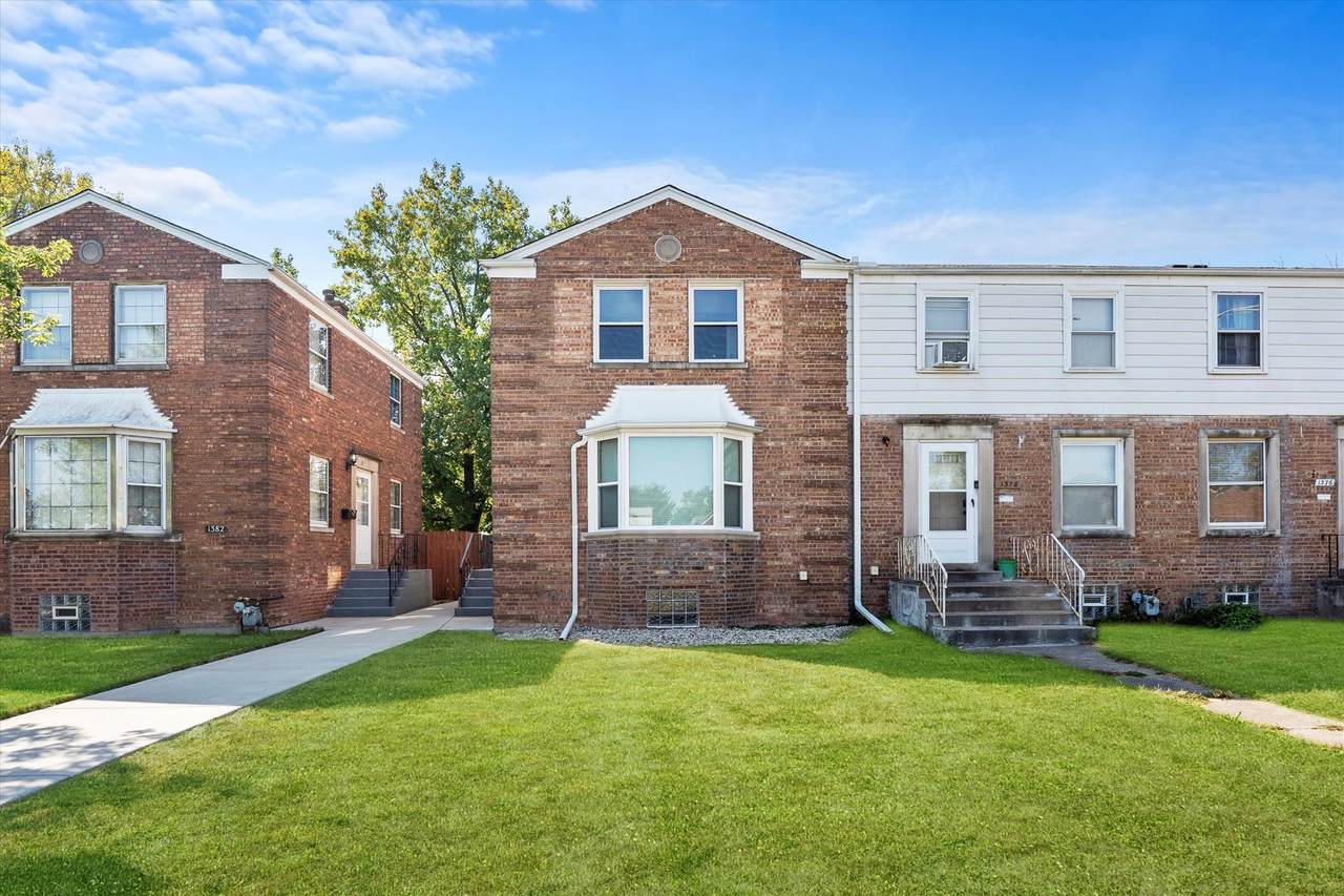 1380 Wentworth Avenue - Photo 1