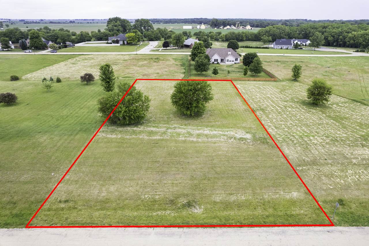 1010 Prairie View Drive - Photo 1
