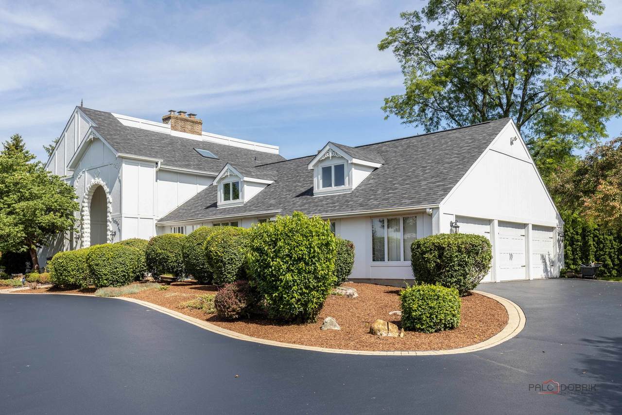 11 Lake View Road - Photo 1