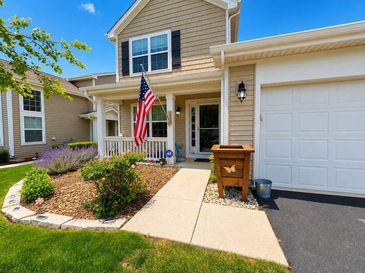 190 Norfolk Lane - Photo 1