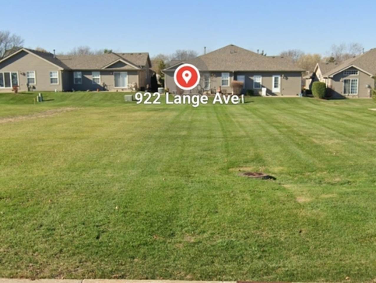 922 Lange Avenue - Photo 1